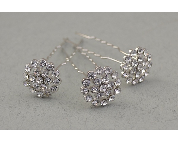 Crystal silver hair pin. Approx 2cm. Packed 6 pins per container