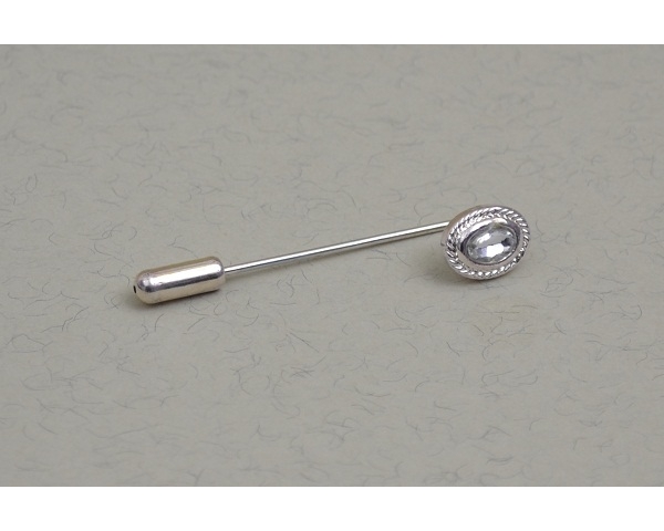 Silver cravat pin with clear gemstone