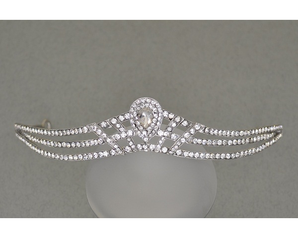 large teardrop shaped crystal stone tiara surrounded by smaller crystals