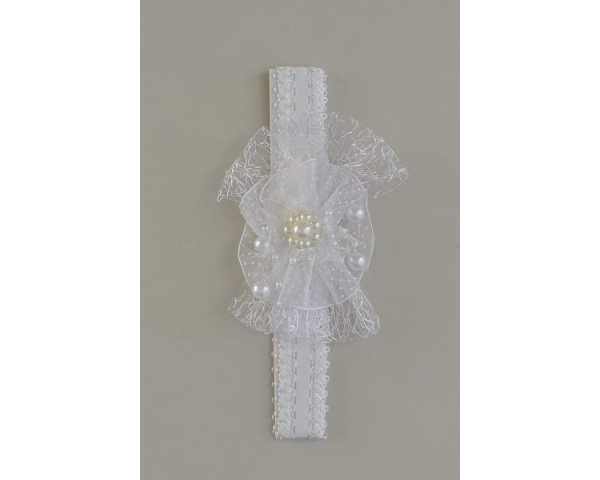 Girls lacy netted elasticated kylie in white. 3 designs as per images per pack. Length approx 15cm. Width approx 2cm